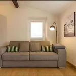 Renting - Colonna - Place In Old Town
