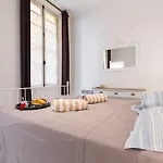 Ste Reparate F4 Moderne, Design, Place Rossetti, Heart Old Town Apartment Nice