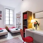 Ste Reparate F4 Moderne, Design, Place Rossetti, Heart Old Town Apartment Nice