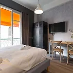 Aparthotel Azur 2*