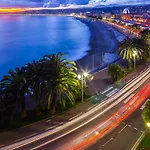 Aparthotel Azur 2*