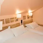 Comte De Aparthotel