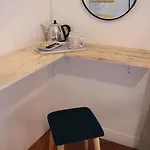 6 Bedrooms Seaview House, Old Town Apartment