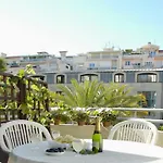 Nice Fleurs Apart\'Hotel
