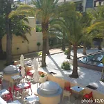 Nice Fleurs Apart\'Hotel