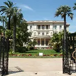 Nestor&Jeeves - Palais De France - Central - Sea Front