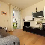 Apartment Mini Miro Five Stars House Nice