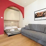 Apartment Mini Miro Five Stars House