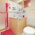 Mini Miro Five Stars House *