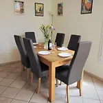 Centre - With Balcony And Stunning Sea View! Apartment *