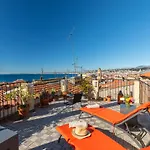 Le Chateau - The Beautiful Sight In Old Town, Private Terrace Apartment *