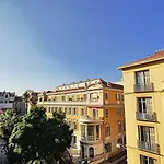 Nestor&Jeeves - Cote Pietonne - Central - By Sea - Pedestrian Zone