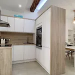 Apartment Nestor&jeeves - House Of Cards - - Very Close Sea *
