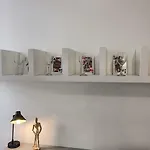 Nestor&Jeeves - House Of Cards - Central - Very Close Sea