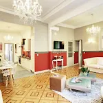 Apartment Le Philibert - Splendid, 6 Bedrooms, 12p, Port, Air Cond Nice
