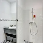 Le Philibert - Splendid, 6 Bedrooms, 12p, Port, Air Cond Apartment