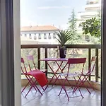 Apartment Grand H -f2, Face Vieux- Nice, Terrasse, Ascenseur, Climatisation, Terrace - Center Nice