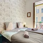 Le Philibert - Splendid, 6 Bedrooms, 12p, Port, Air Cond Apartment Nice