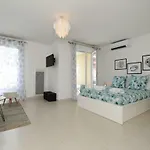 Apartment Mini Othello - Five Stars House *
