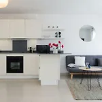 Mini Othello - Five Stars House Nice