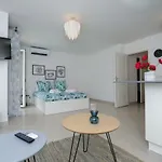 Mini Othello - Five Stars House Apartment