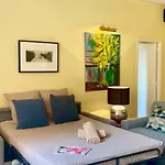 Apartment Fontaine - Charming Provencal, Clim, 6 Guest, Old Town Nice
