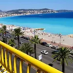 Apartment Beachfront Promenade Des *