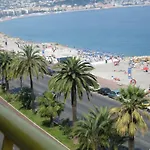 Apartment Beachfront Promenade Des