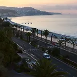 Le Petit Bourgeois De Nice