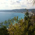 Le Petit Bourgeois De Nice