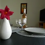 Les Pins . 2 P Calme Et Terrasse