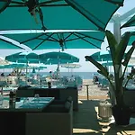 Promenade Des Apartment