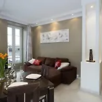 Apartment With Parking In Near The Harbor Nice