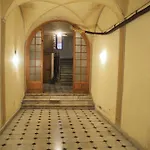 2 Bedroom Old Town Centre Apartment *