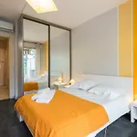 Centragence - Bosquet - With Spacious Terrace