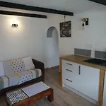 F2 Centre - Gare Apartment *