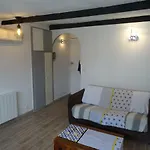 F2 Centre - Gare Apartment *
