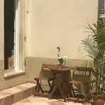 Apartment Garden Carras *