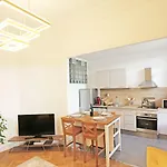 Apartment Splendid In The Heart Of