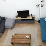 Luxueux 3 Pieces - Wilson Apartment *