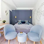 Place Du Pin Apartment