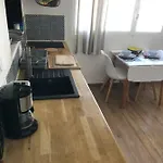 F2 Centre - Gare Apartment *