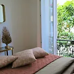 Nice Apartment Roses & Ivy, Rue Du Congres