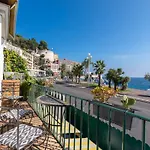 6 Bedrooms Seaview House, Old Town Apartment *