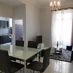 Apartment Designer Flat