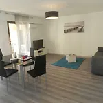 Beautiful 1 Bedroom Flat