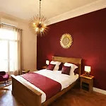 Splendid Apart In The Heart Of Nice