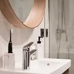 Luxurious In Heart Of Apartment *
