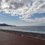 100m From The Sea * Nice