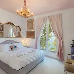 Villa Chateau Des - Five Stars House *